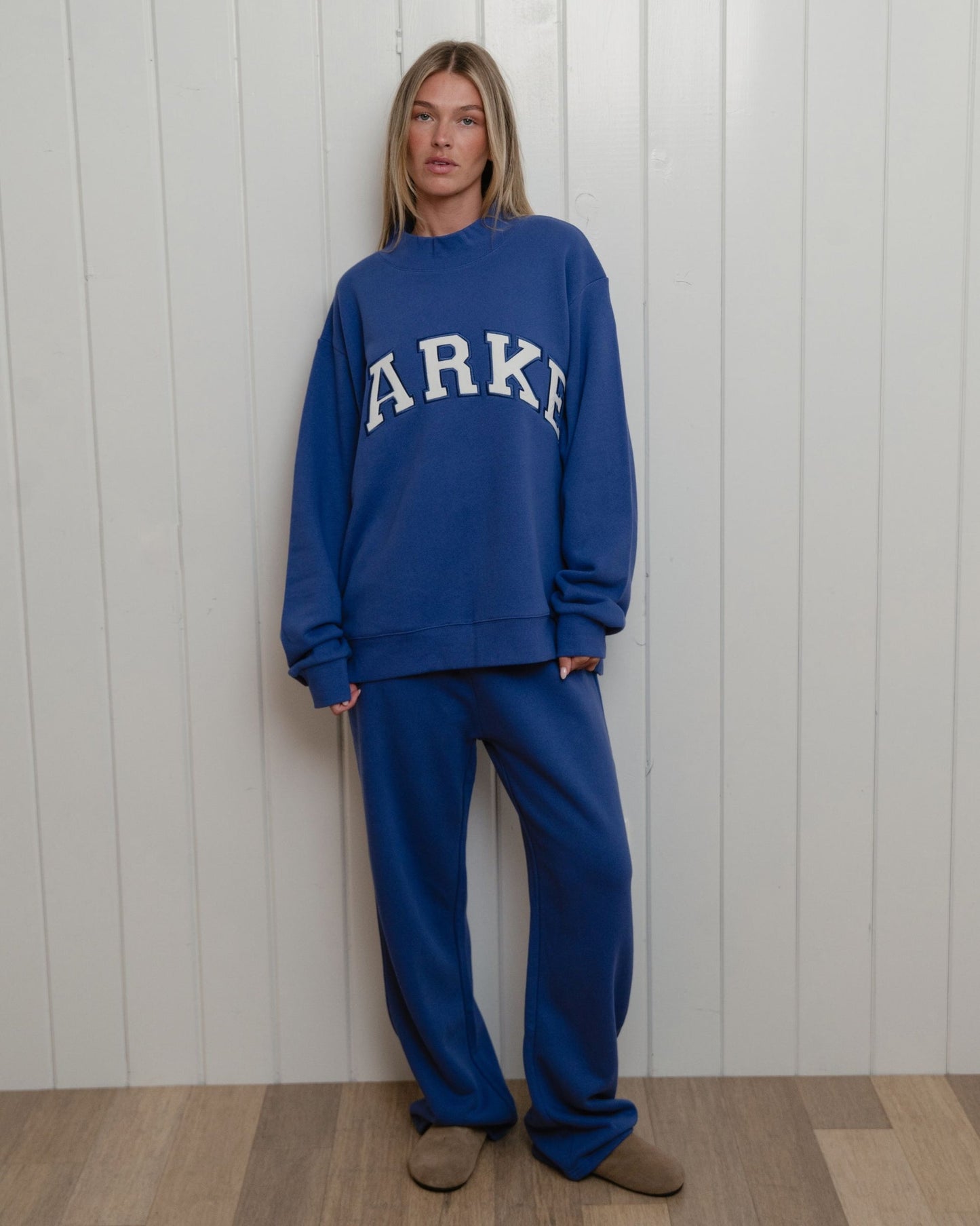 Classic Varsity Mockneck Sweater – Midnight Navy